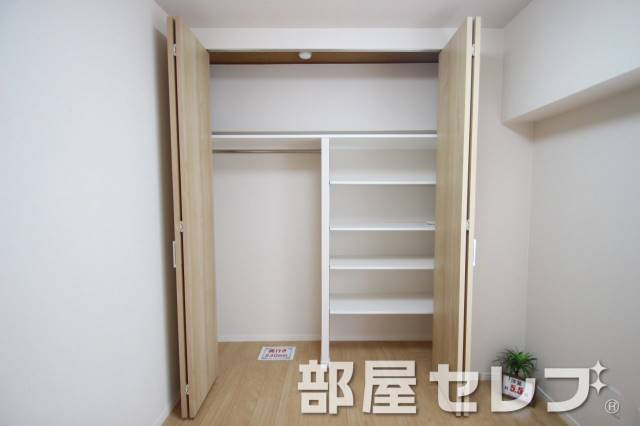 収納　クローゼット。