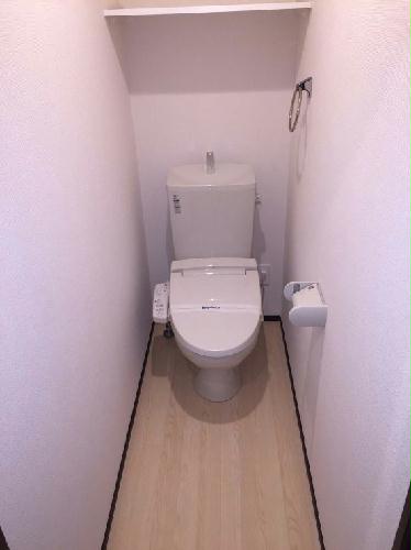 トイレ　ウォッシュレット機能付き