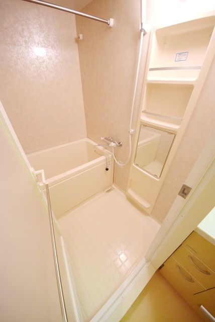 バス・シャワールーム　★浴室乾燥完備のバスルーム★