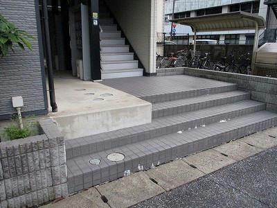 レオパレス駅東の外観写真