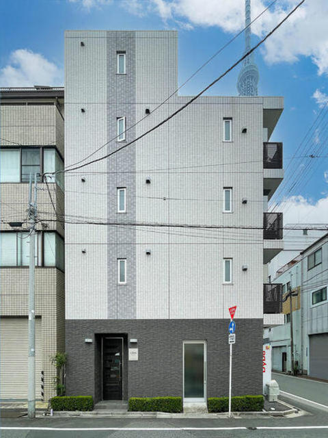 建物外観　５階建ての賃貸マンション