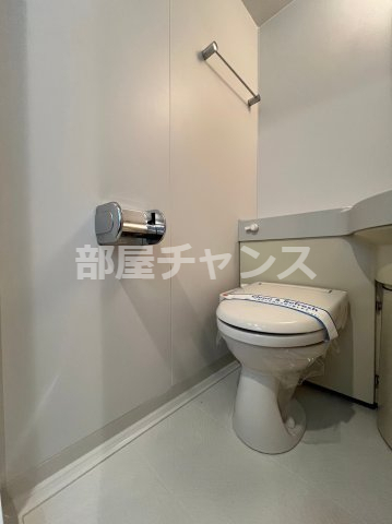 地下鉄鶴舞線 鶴舞駅 徒歩5分 13階建 築19年のトイレ写真