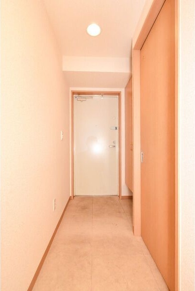 地下鉄東山線 伏見駅 徒歩8分 14階建 築20年の玄関写真