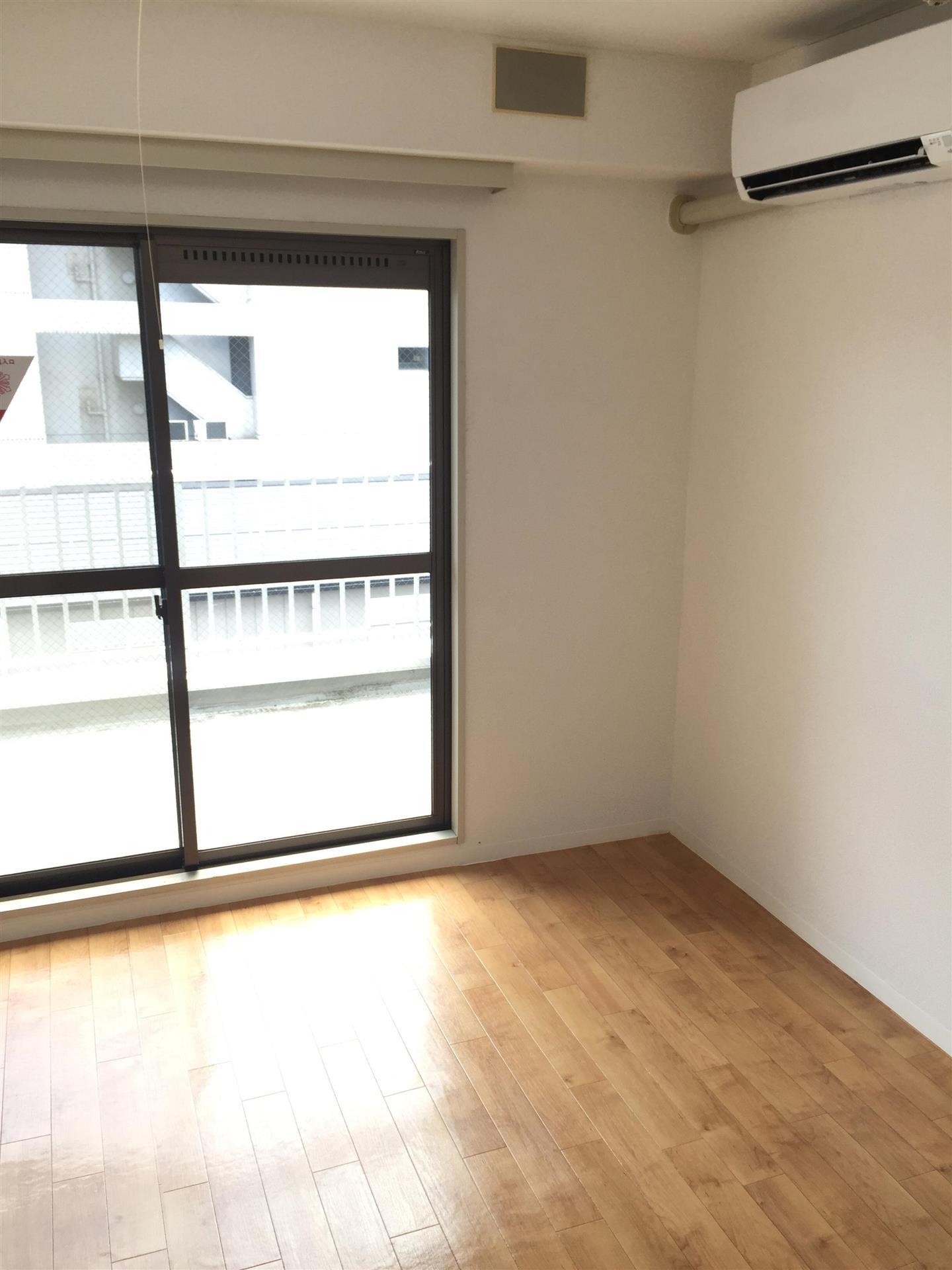 ホーユウコンフォルト陣場町の居間写真