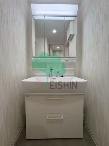 洗面設備　シンプルで使いやすい洗面台です！
