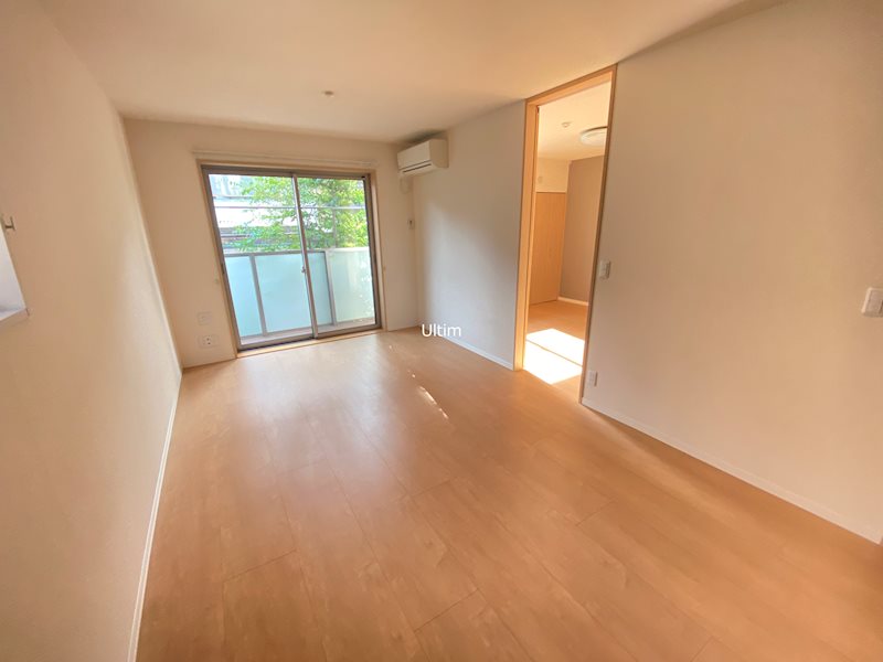 居室・リビング　※別部屋の写真です