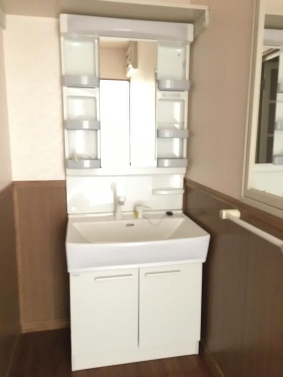 洗面設備　写真は同タイプの別部屋です