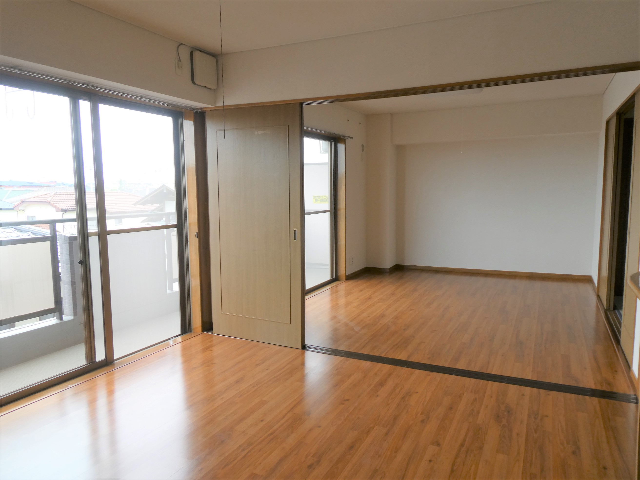 その他　写真は同タイプの別部屋です