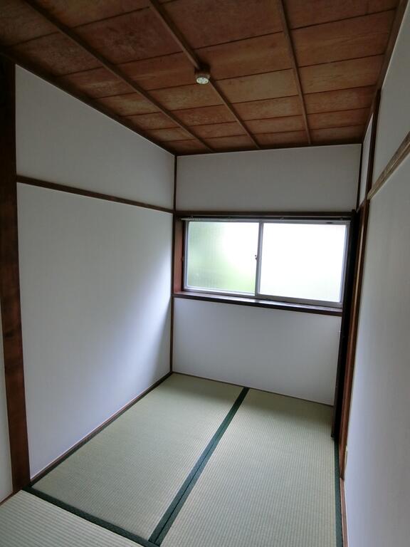 その他部屋・スペース　2階和室3帖