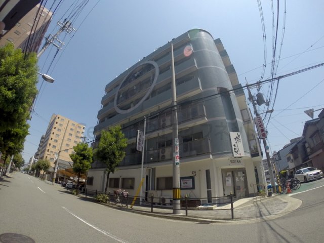 アールキューブ新大阪の建物外観