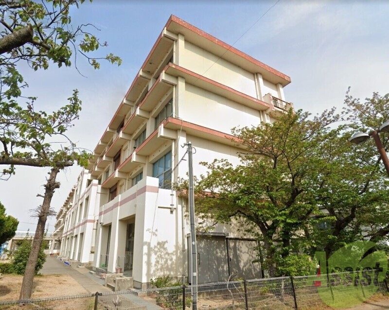 小学校　明石市立王子小学校（小学校）まで478m