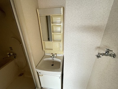 【神戸市兵庫区上三条町のマンションの洗面設備】