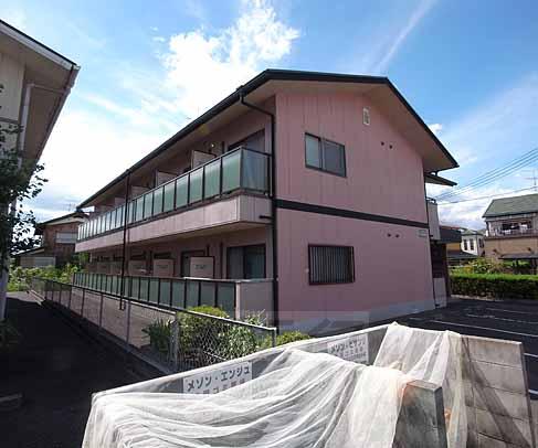 京田辺市草内山科のマンションの建物外観