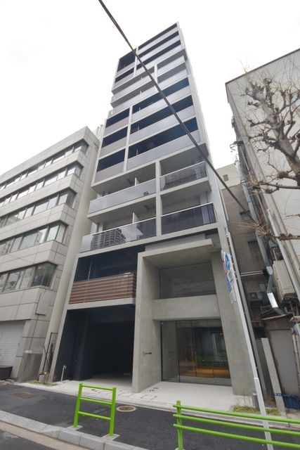 【中央区日本橋蛎殻町のマンションの建物外観】