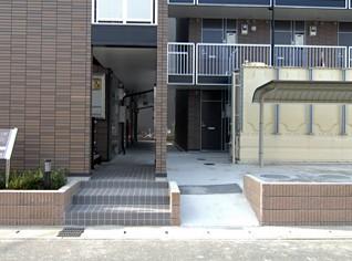 【船橋市栄町のマンションのエントランス】