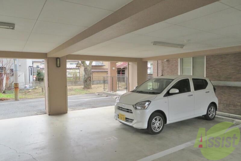 【仙台市太白区西中田のマンションの駐車場】