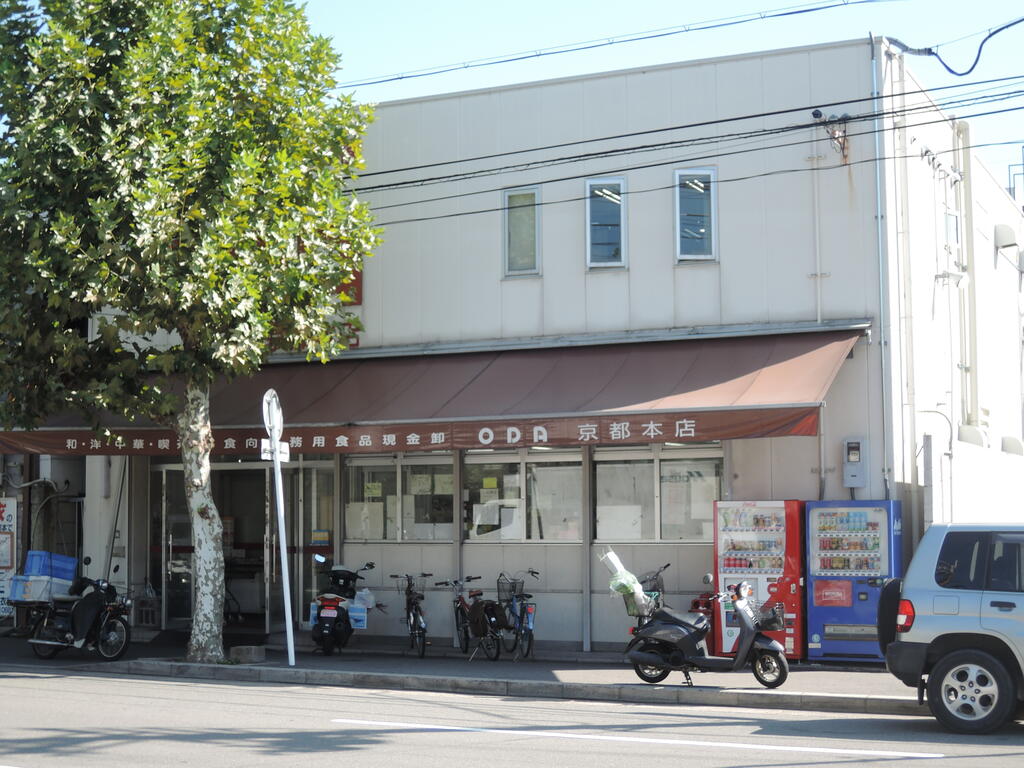 【京都市下京区観喜寺町のマンションのスーパー】