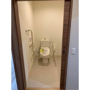 トイレ　同室タイプ