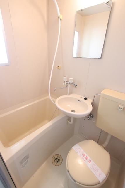 バス・シャワールーム　浴室です♪