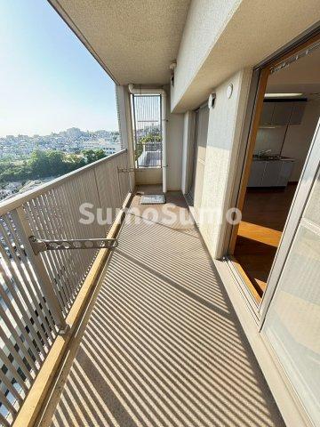 バルコニー　バルコニーがあります