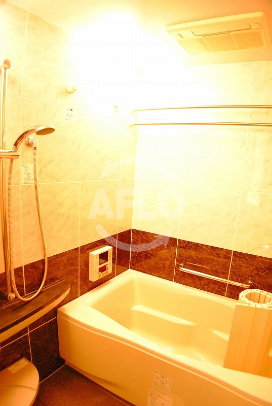 バス・シャワールーム　カスタリア阿倍野　浴室