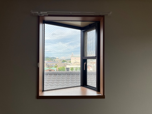 その他部屋・スペース　出窓