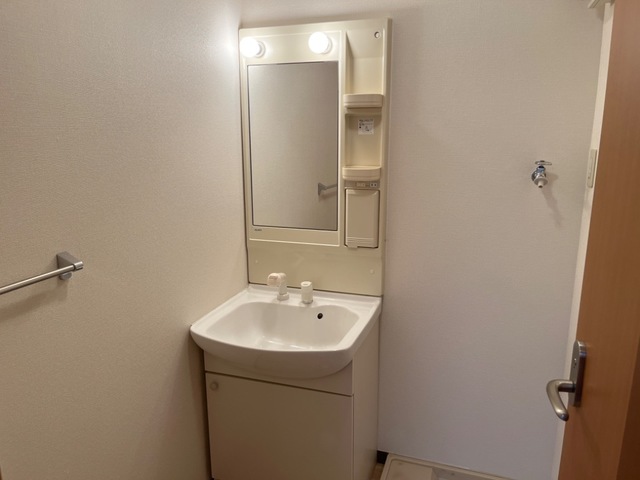 洗面設備　洗髪洗面化粧台