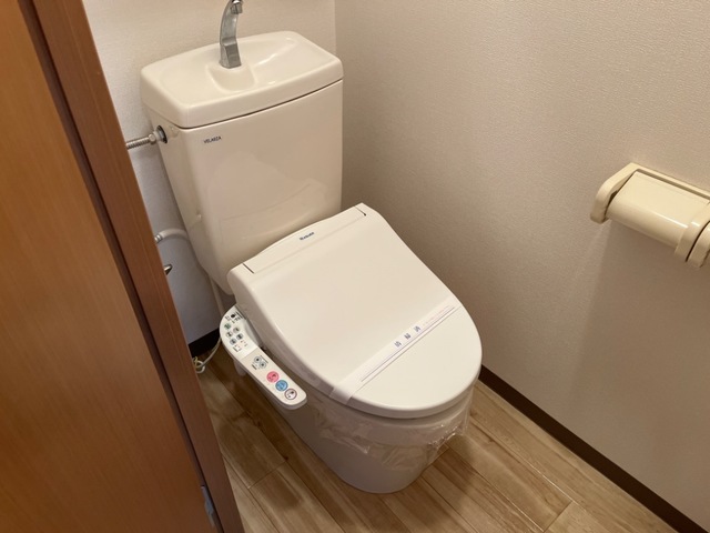 トイレ　シャワー付トイレ