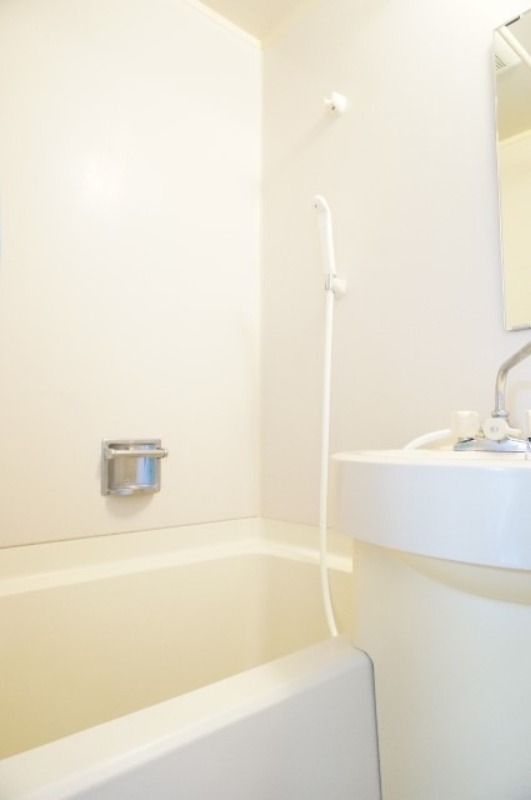 バス・シャワールーム　図面と現状に相違がある場合には現状を優先