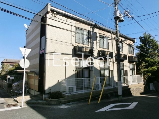 建物外観　静かな住宅街にあるアパート！