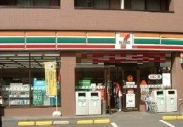 コンビニ　セブンイレブン（コンビニ）まで290m