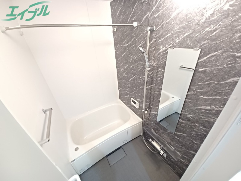 バス・シャワールーム　同型参考写真