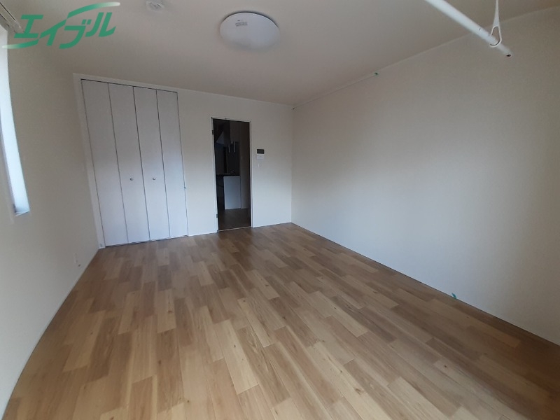 居室・リビング　同型参考写真