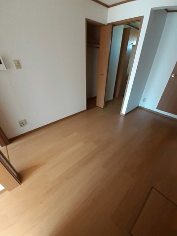 居室・リビング　ゆったり過ごせる居間です