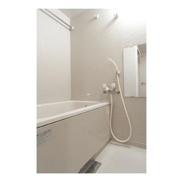 バス・シャワールーム　※写真は同タイプ住戸です。