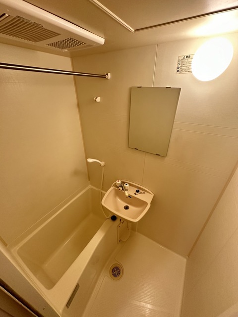 バス・シャワールーム　同施工会社参考写真です