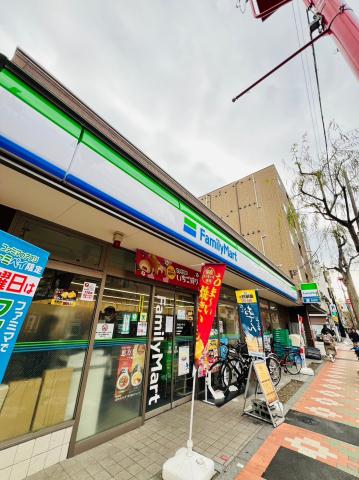 コンビニ　ファミリーマート台東千束店（コンビニ）まで299m