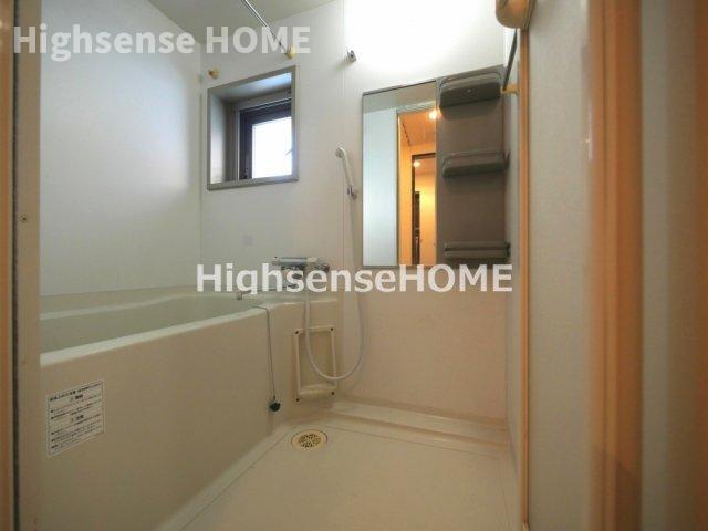 バス・シャワールーム　ゆったり過ごせるお風呂です