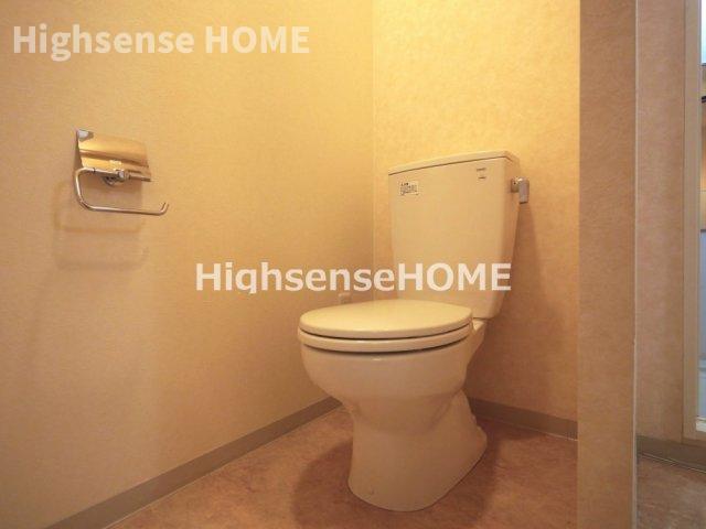 トイレ　落ち着いたトイレです