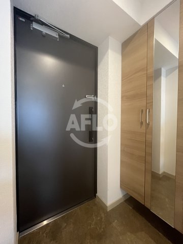 玄関　ライフフィールド塚本Grace　玄関