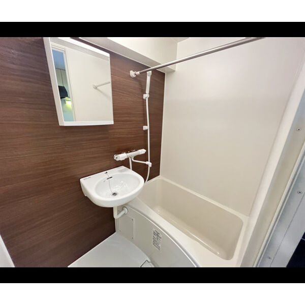 バス・シャワールーム　※別室の参考写真の為、現況優先です。