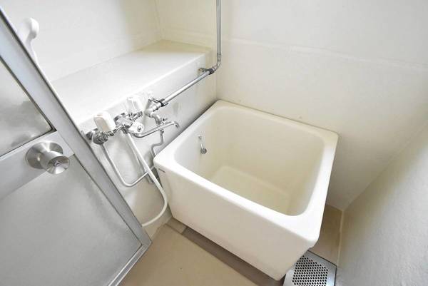 バス・シャワールーム　ビレッジハウスの同一物件・同一タイプの間取りの写真です