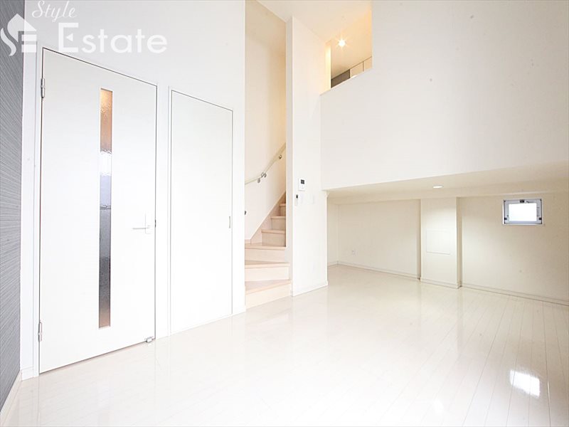 居室・リビング　内装