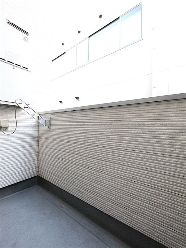 バルコニー　バルコニー