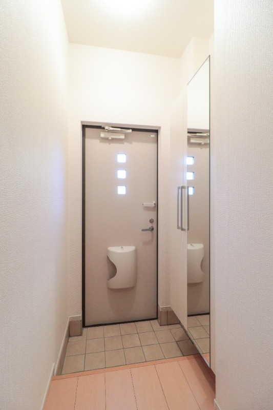 玄関　図面と現状に相違がある場合には現状を優先