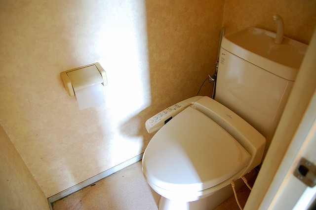 トイレ　落ち着いたトイレです