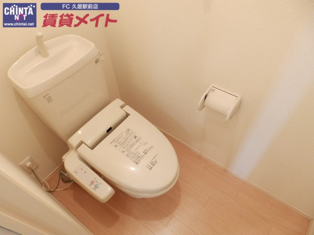 トイレ　同型参考写真
