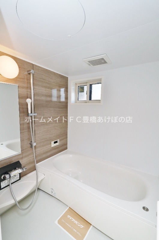 バス・シャワールーム　同型別部屋写真