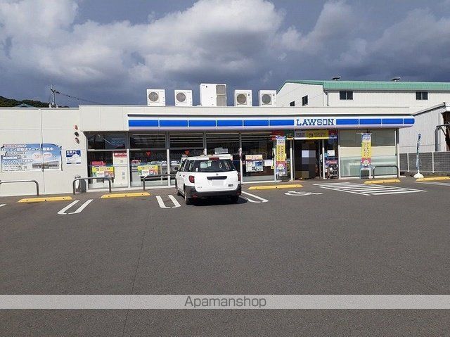 コンビニ　ローソン小山５丁目店（コンビニ）まで600m