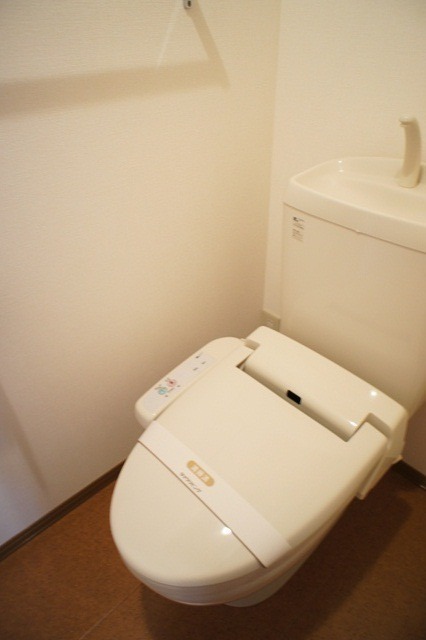 トイレ　図面と現状に相違がある場合には現状を優先